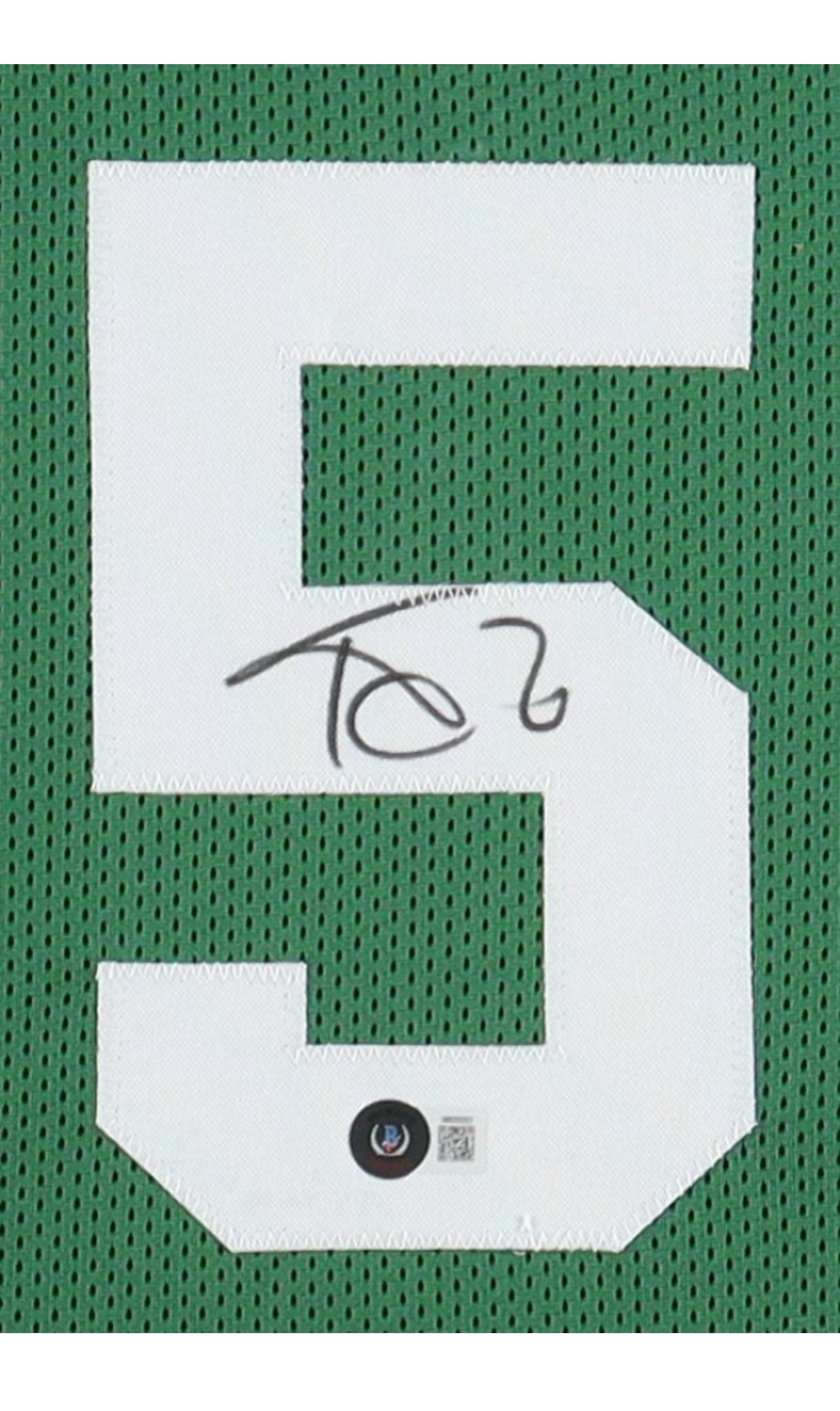 Kevin Garnett Signed Custom Framed Jersey Display (Beckett)